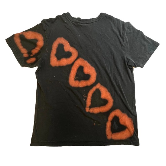Black hearts v neck t shirt - Picture 2 of 2